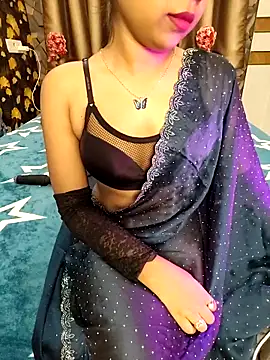 Little  Lia online show from 02/20/25, 08:36