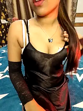 Little  Lia online show from 02/28/25, 12:31