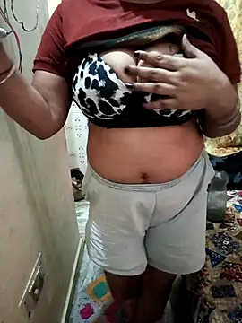 Snapshot of Soniya_444 chatting on 04/30/26, 12:22 Soniya 444 online show from 04/30/26, 12:22