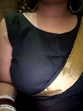 Snapshot of Soniya_444 chatting on 05/09/26, 05:18 Soniya 444 online show from 05/09/26, 05:18