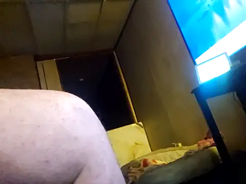 Snapshot of zaneporter46 chatting on 03/21/26, 02:31 zaneporter46 online show from 03/21/26, 02:31