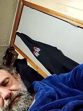 Snapshot of zaneporter46 chatting on 03/22/26, 03:43 zaneporter46 online show from 03/22/26, 03:43