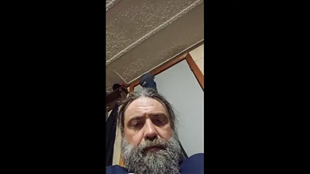 Snapshot of zaneporter46 chatting on 04/13/26, 01:44 zaneporter46 online show from 04/13/26, 01:44