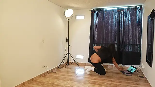 Mara-Bella online show from 12/01/25, 07:19