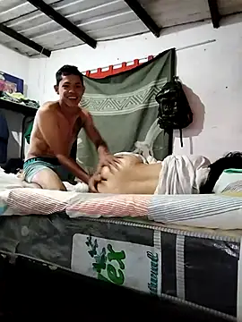 Snapshot of crazysex095 chatting on 12/31/24, 10:37 crazysex095 online show from 12/31/24, 10:37