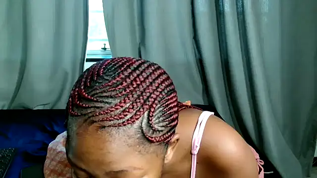 Snapshot of EROTIC_BARBIE28 chatting on 03/30/26, 06:36 EROTIC BARBIE28 online show from 03/30/26, 06:36