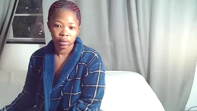 Snapshot of EROTIC_BARBIE28 chatting on 04/15/26, 04:19 EROTIC BARBIE28 online show from 04/15/26, 04:19