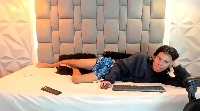 andy dan18 online show from 02/11/25, 05:50