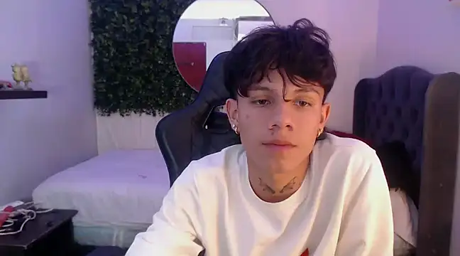 andy dan18 online show from 02/24/25, 08:47