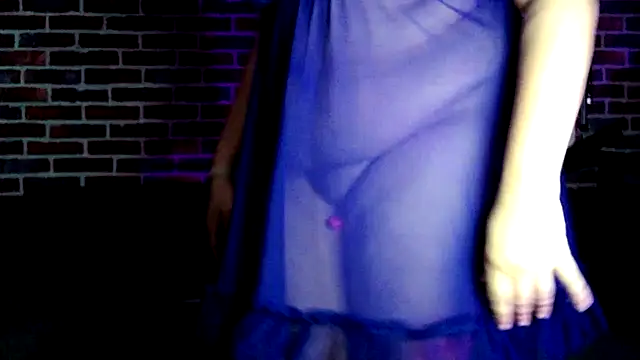 Heleneecesmecs2 online show from 09/13/25, 10:09