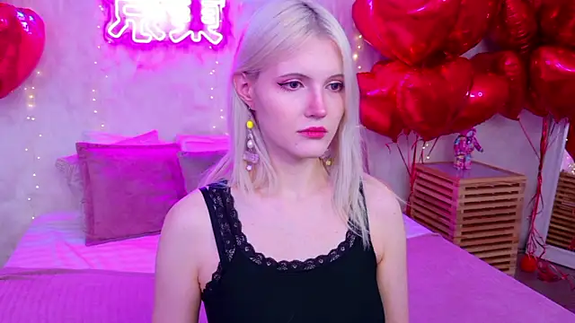 NellieLoyns online show from 02/06/26, 05:05