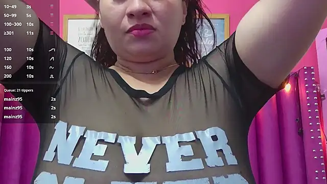 Snapshot of MommyHelpsmee chatting on 02/26/25, 03:32 MommyHelpsmee online show from 02/26/25, 03:32