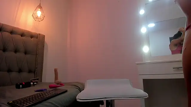 GysellHanson online show from 01/24/25, 06:14