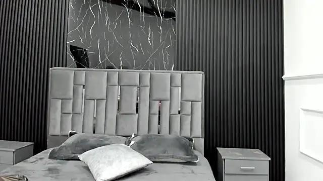 Snapshot of LolaAngellx chatting on 11/08/25, 07:45 LolaAngellx online show from 11/08/25, 07:45