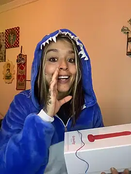 BlueStoneX online show from 12/04/25, 07:06