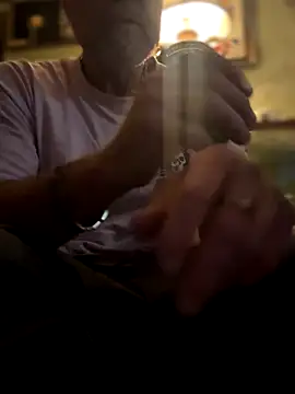 Snapshot of Jefloves68 chatting on 11/04/25, 02:54 Jefloves68 online show from 11/04/25, 02:54