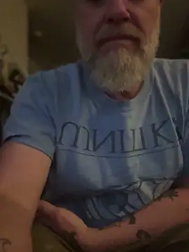 Snapshot of Jefloves68 chatting on 03/13/26, 02:40 Jefloves68 online show from 03/13/26, 02:40