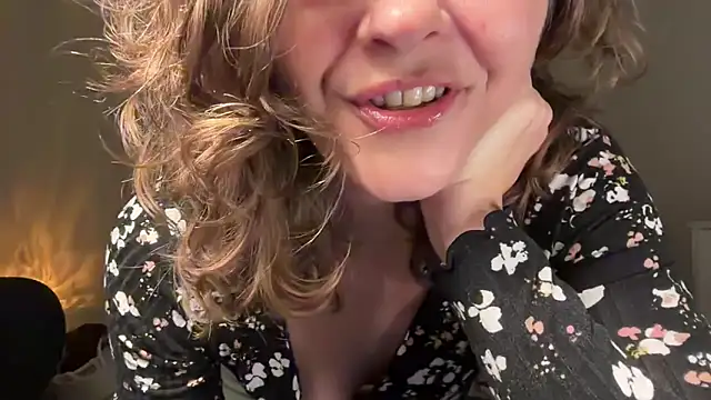 leahsparkles online show from 04/30/26, 03:02