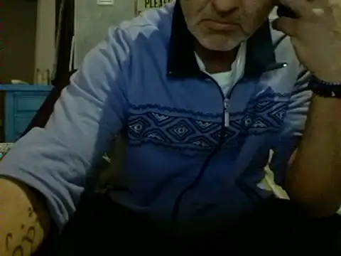 Snapshot of kevincumporn chatting on 02/20/25, 06:35 kevincumporn online show from 02/20/25, 06:35