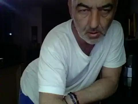 Snapshot of kevincumporn chatting on 03/14/25, 03:37 kevincumporn online show from 03/14/25, 03:37