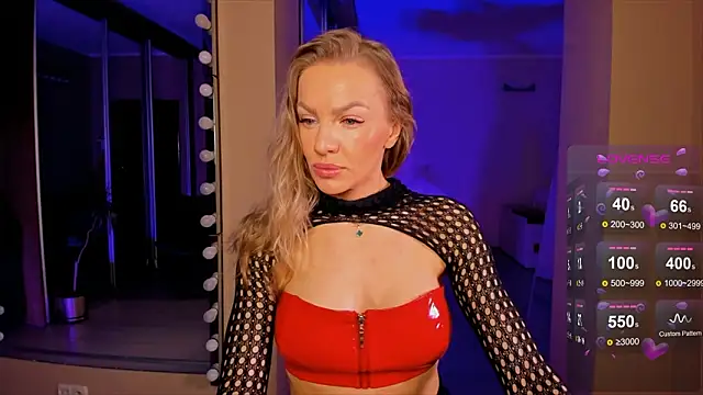 Snapshot of Oliva_Candy chatting on 03/29/26, 01:33 Oliva Candy online show from 03/29/26, 01:33