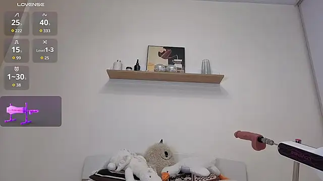 Snapshot of SashaBlooom chatting on 03/24/26, 02:05 SashaBlooom online show from 03/24/26, 02:05