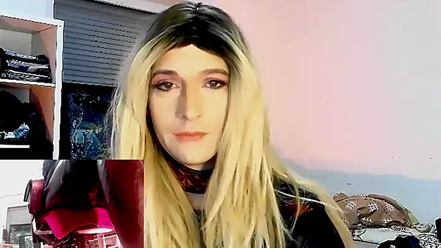 Snapshot of DYasmin69 chatting on 02/15/25, 04:25 DYasmin69 online show from 02/15/25, 04:25