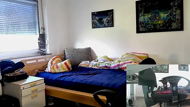 Snapshot of DYasmin69 chatting on 03/08/25, 09:06 DYasmin69 online show from 03/08/25, 09:06