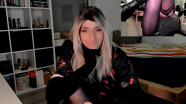 Snapshot of DYasmin69 chatting on 03/21/25, 04:17 DYasmin69 online show from 03/21/25, 04:17