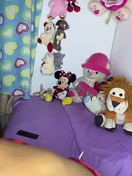 Snapshot of Charlotemonroe chatting on 02/11/25, 04:55 Charlotemonroe online show from 02/11/25, 04:55