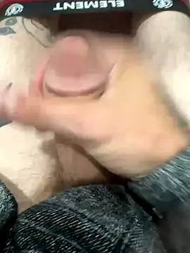 Snapshot of hashdabber710 chatting on 10/23/25, 06:06 hashdabber710 online show from 10/23/25, 06:06