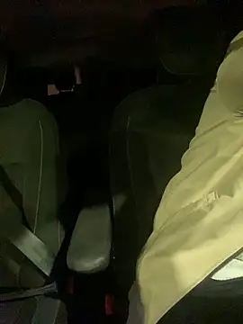 Snapshot of couplehot992 chatting on 10/13/25, 04:40 couplehot992 online show from 10/13/25, 04:40