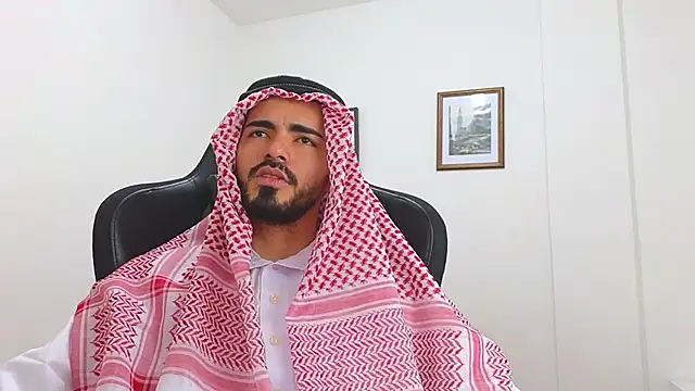 Snapshot of Massimoo_07 chatting on 03/09/25, 07:37 Massimoo 07 online show from 03/09/25, 07:37