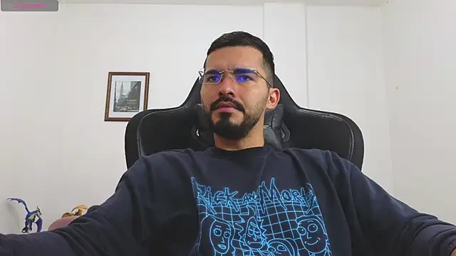 Snapshot of Massimoo_07 chatting on 09/26/25, 02:54 Massimoo 07 online show from 09/26/25, 02:54