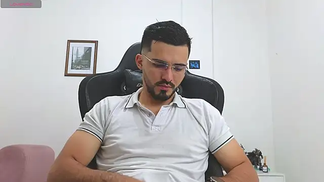 Massimoo 07 online show from 11/06/25, 08:10