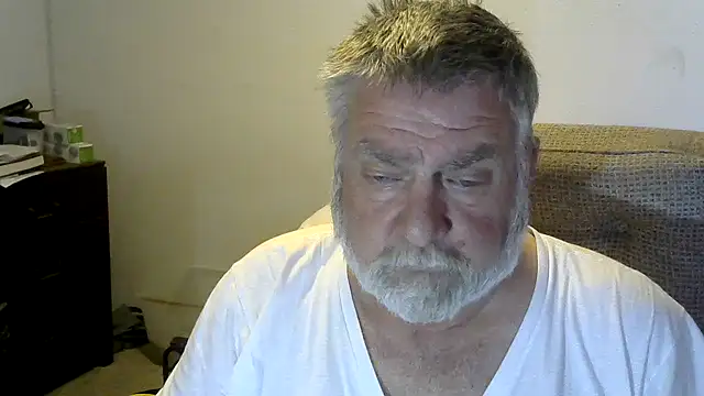 Snapshot of viejo_oso chatting on 11/27/25, 03:58 viejo oso online show from 11/27/25, 03:58