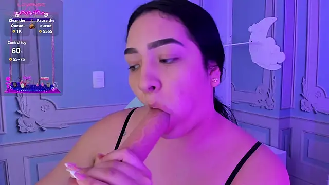 Snapshot of stefany_duque1_ chatting on 02/02/25, 12:19 stefany duque1  online show from 02/02/25, 12:19