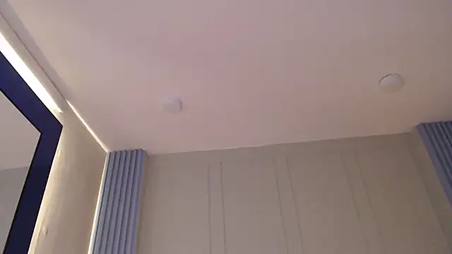 Snapshot of Abbydreams_ chatting on 02/18/25, 02:16 Abbydreams  online show from 02/18/25, 02:16