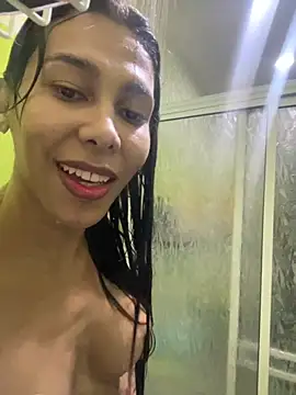 Snapshot of Ebonyxprincess_ chatting on 10/13/25, 08:20 Ebonyxprincess online show from 10/13/25, 08:20