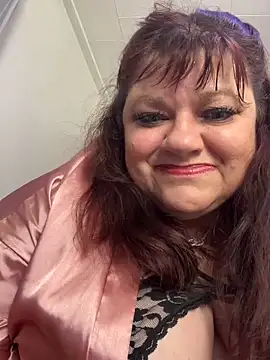 Snapshot of Luciouslouise72@xh chatting on 09/11/25, 07:58 Luciouslouise72xh online show from 09/11/25, 07:58