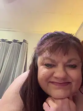 Snapshot of Luciouslouise72@xh chatting on 10/01/25, 01:55 Luciouslouise72xh online show from 10/01/25, 01:55