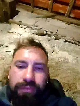 Snapshot of BeKartola chatting on 03/18/26, 04:04 BeKartola online show from 03/18/26, 04:04