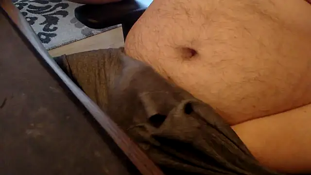 Snapshot of mob0e chatting on 12/29/24, 01:28 mob0e online show from 12/29/24, 01:28