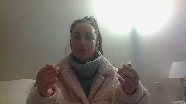 BELLAMORGANE1 online show from 01/01/25, 04:50