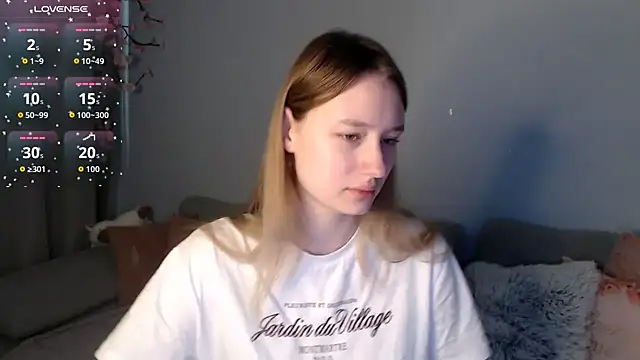 Snapshot of Haley_Vixen chatting on 01/14/26, 09:04 Haley Vixen online show from 01/14/26, 09:04