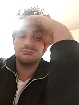 Snapshot of michemichemiche8 chatting on 02/27/25, 06:42 michemichemiche8 online show from 02/27/25, 06:42