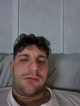 Snapshot of michemichemiche8 chatting on 03/11/25, 08:53 michemichemiche8 online show from 03/11/25, 08:53