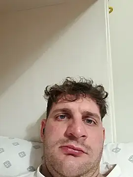 Snapshot of michemichemiche8 chatting on 03/16/25, 08:54 michemichemiche8 online show from 03/16/25, 08:54