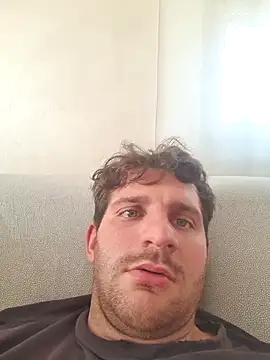 Snapshot of michemichemiche8 chatting on 10/18/25, 01:34 michemichemiche8 online show from 10/18/25, 01:34