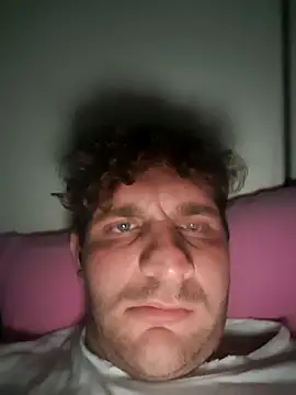 Snapshot of michemichemiche8 chatting on 10/20/25, 08:09 michemichemiche8 online show from 10/20/25, 08:09